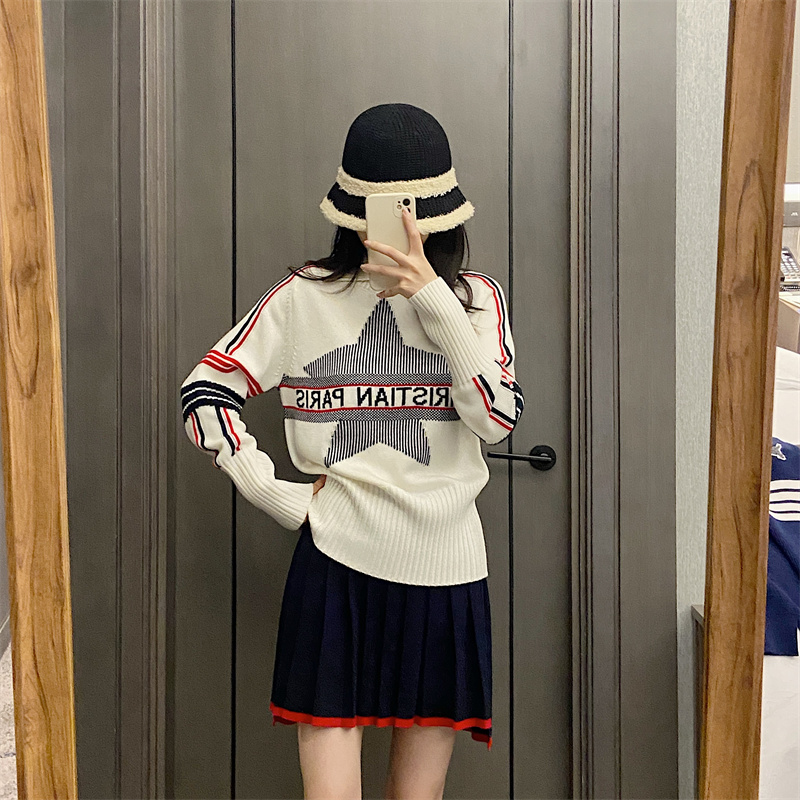 Embroidery Font - Maglione da donna in maglia con