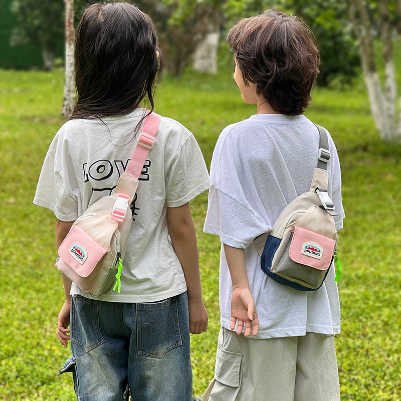 Nuova Borsa a Tracolla per Bam - Embroidery Font recensione e prezzo