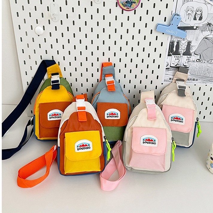 Nuova Borsa a Tracolla per Bam - Embroidery Font recensione e prezzo